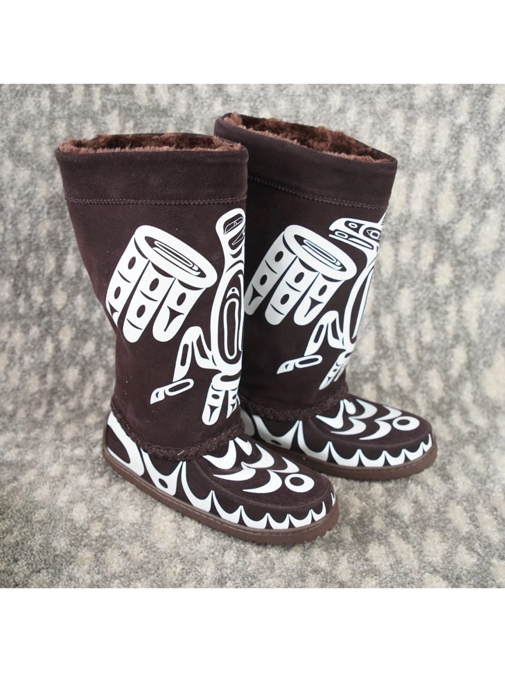 Manitobah Mukluks Corinne Hunt Tamara Suede Mukluks Size L8/M6 Brown NWOT $350 - Picture 3 of 15